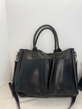 Claudia Canova Black Women's tote with accessories pouch.